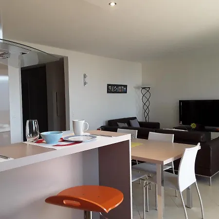شقة Magnifique Vue Baie Et Cap Canaille Parking/piscine *